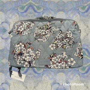 Vera Bradley Ultralight Laptop Workstation Bag